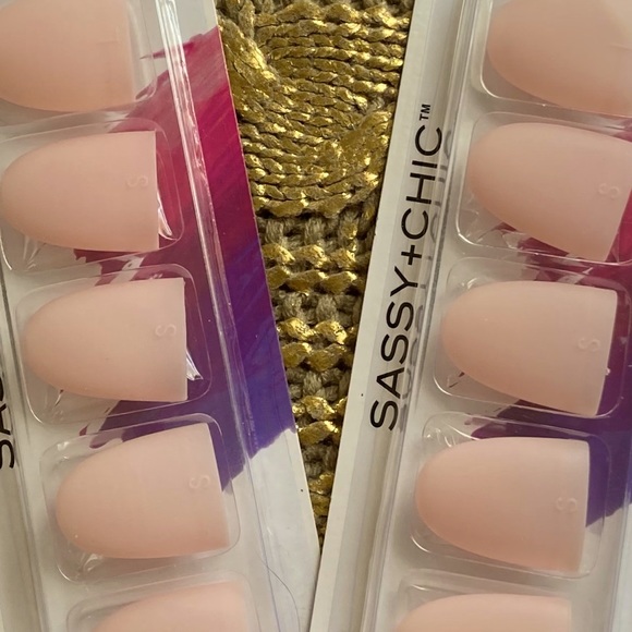 NIP Bundle 2X 5ct (10total) Soak Off Nail Caps 💯 % Silicone Reusable Man… - Picture 2 of 4